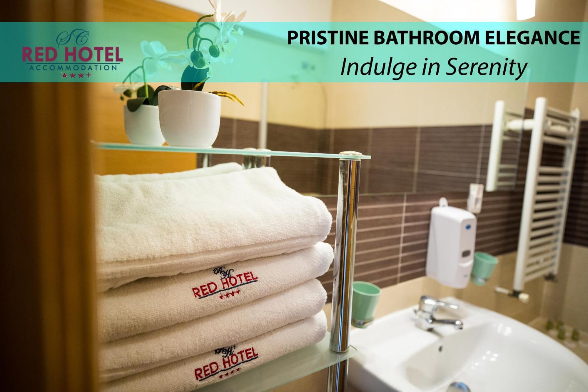Red Hotel Accommodation Cluj-Napoca Esterno foto