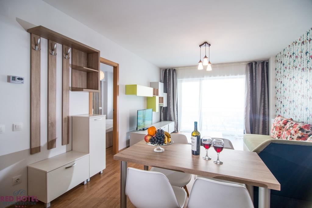 Red Hotel Accommodation Cluj-Napoca Esterno foto